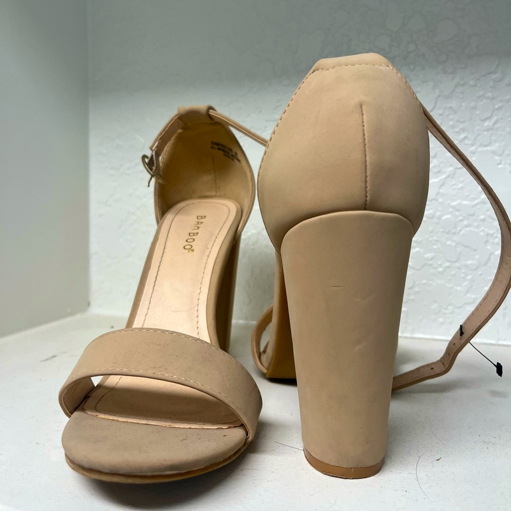 Bamboo Nude Heels 8.5